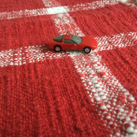 Hallmark Keepsake Ornament 1997 Miniature Corvette - Picture 3 of 6